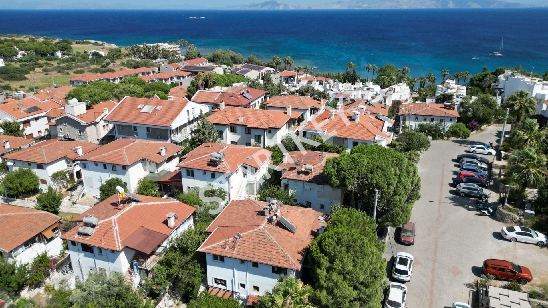 Datça Özbelde Denize 200MT Mesafede Satılık 1,5+1 — kare 4