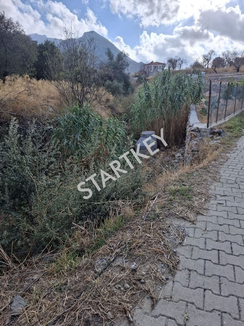 Hızırşah'da Köy İçi İmarlı Satılık Tarla — kare 2