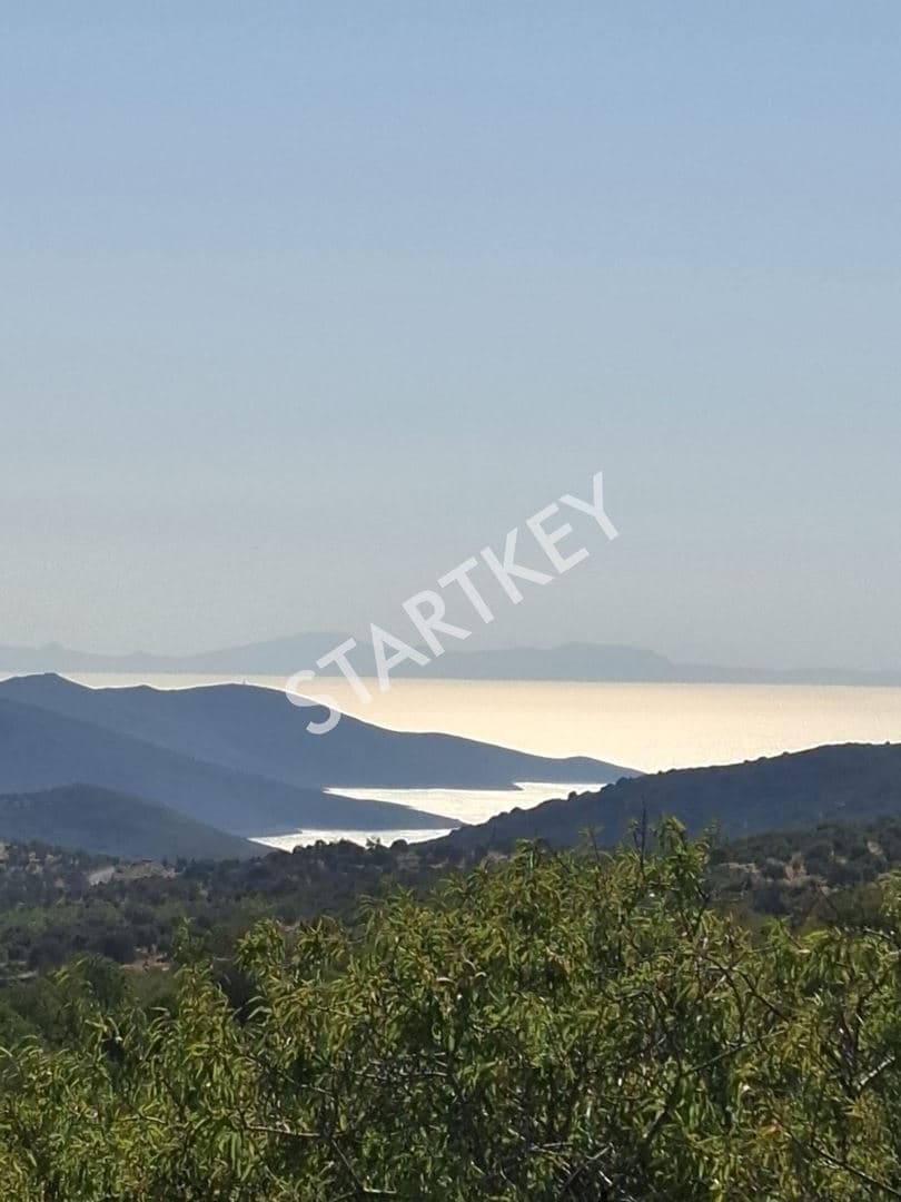 Datça Cumalı'da Deniz Manzaralı Tarla